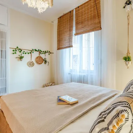 4bed In The Heart Of * Atina